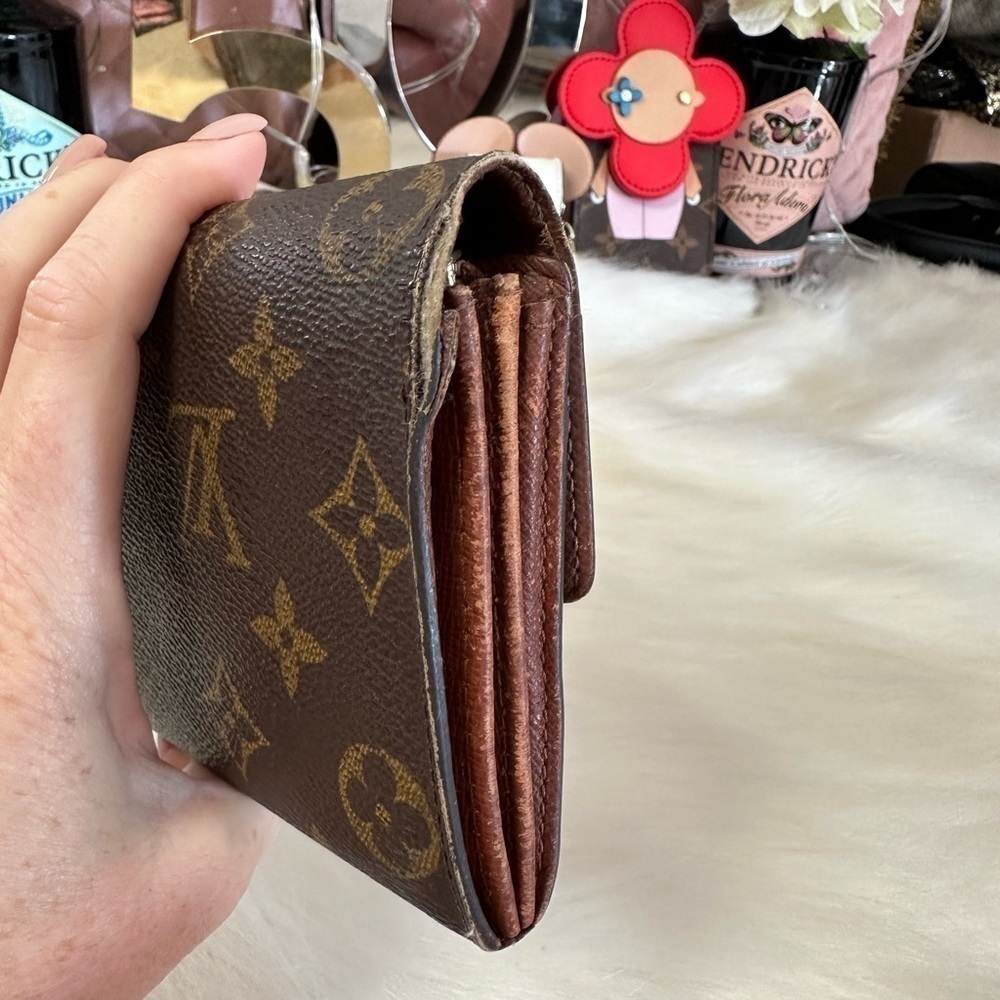 LOUIS VUITTON MONOGRAM PORTEFEIULLE SARAH LONG BIFOLD WALLET - Picture 4 of 13